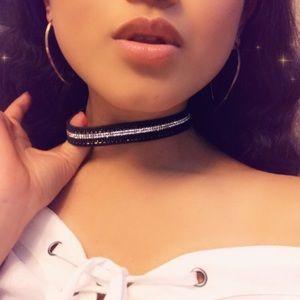 Chocker necklace diamonds